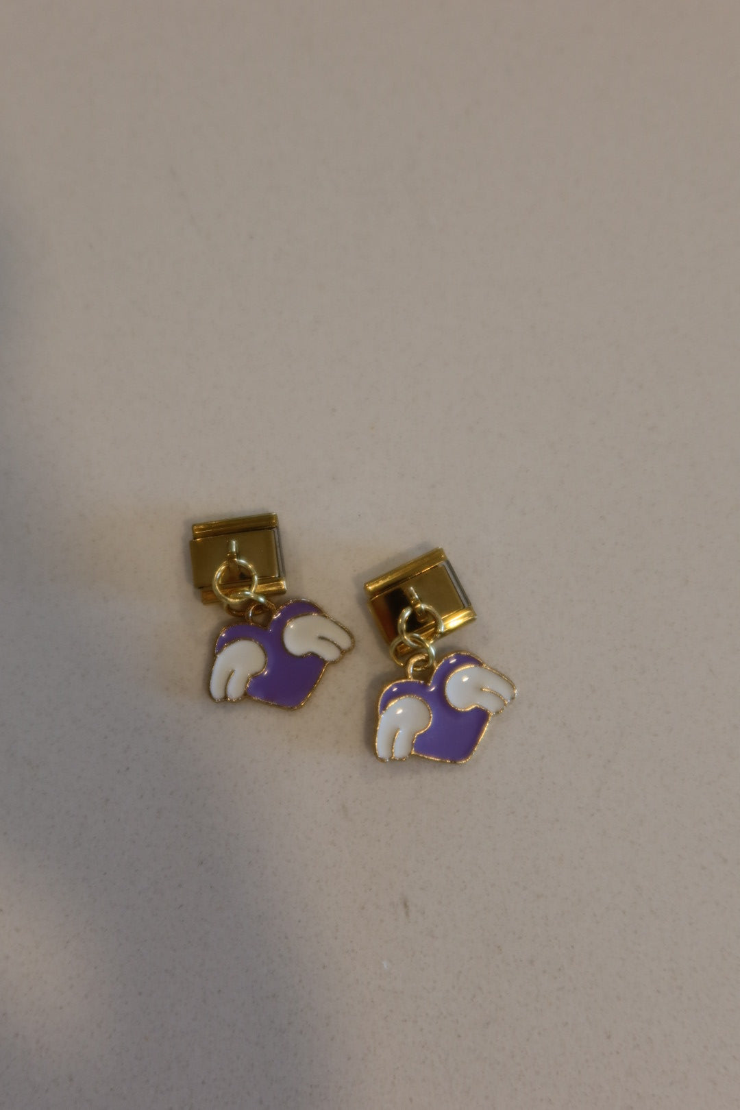 Heart hug charm