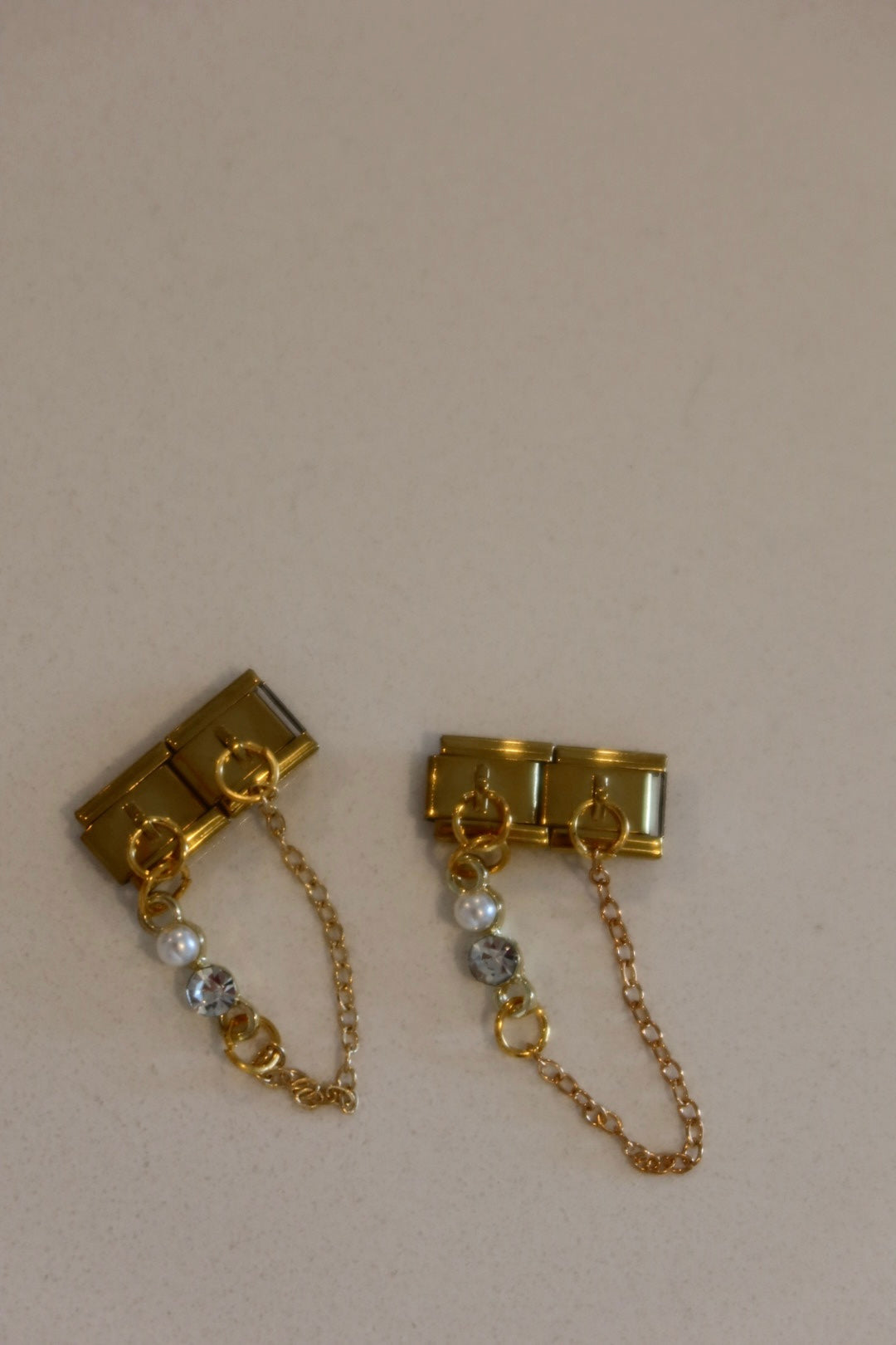 Pearl chain charm